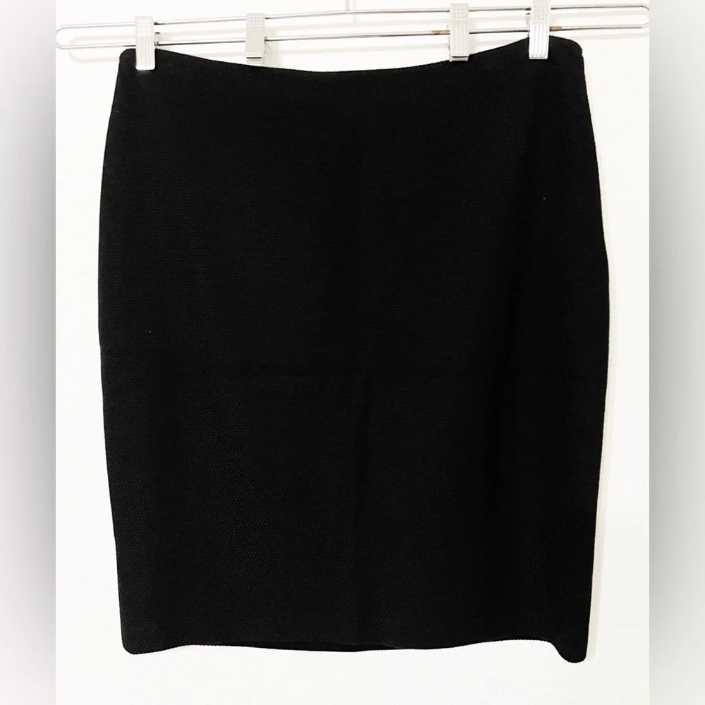 St.John Caviar Classic Black Wool Tailored Pencil Skirt Made in the USA Size 12